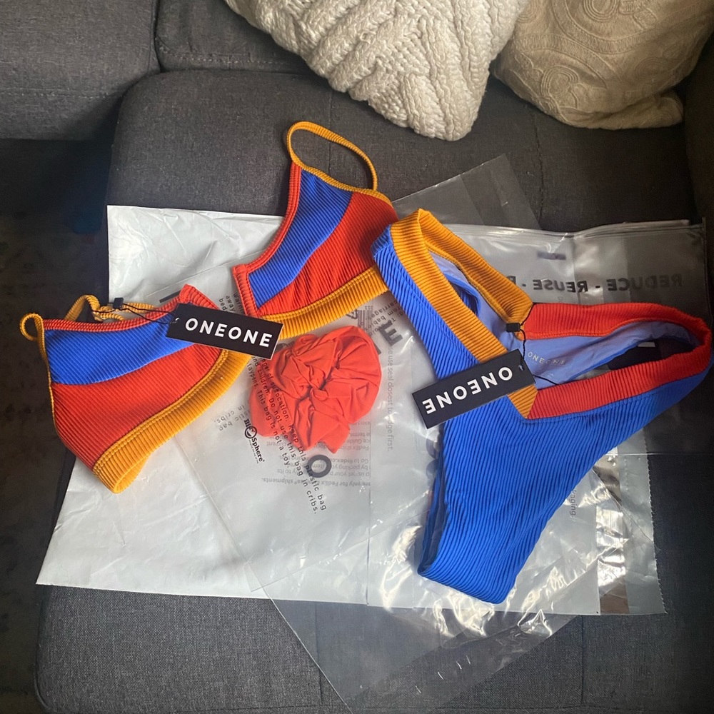 NWT OneOne Swimwear Caymen Bikini
